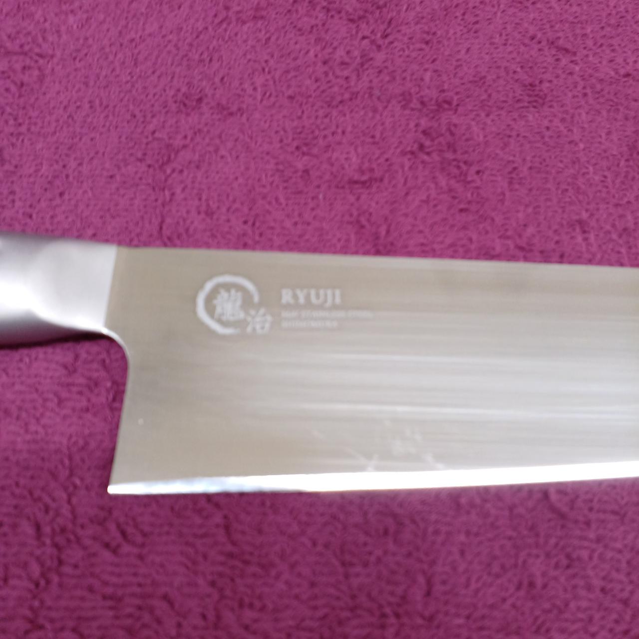 刃が少し欠けています。