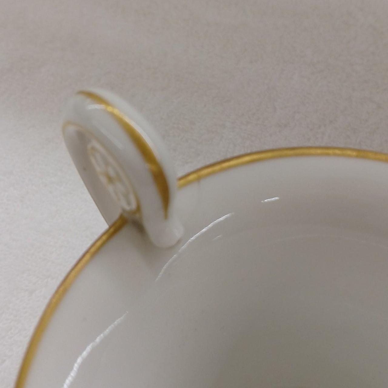 取っ手の付け根にひび割れあります