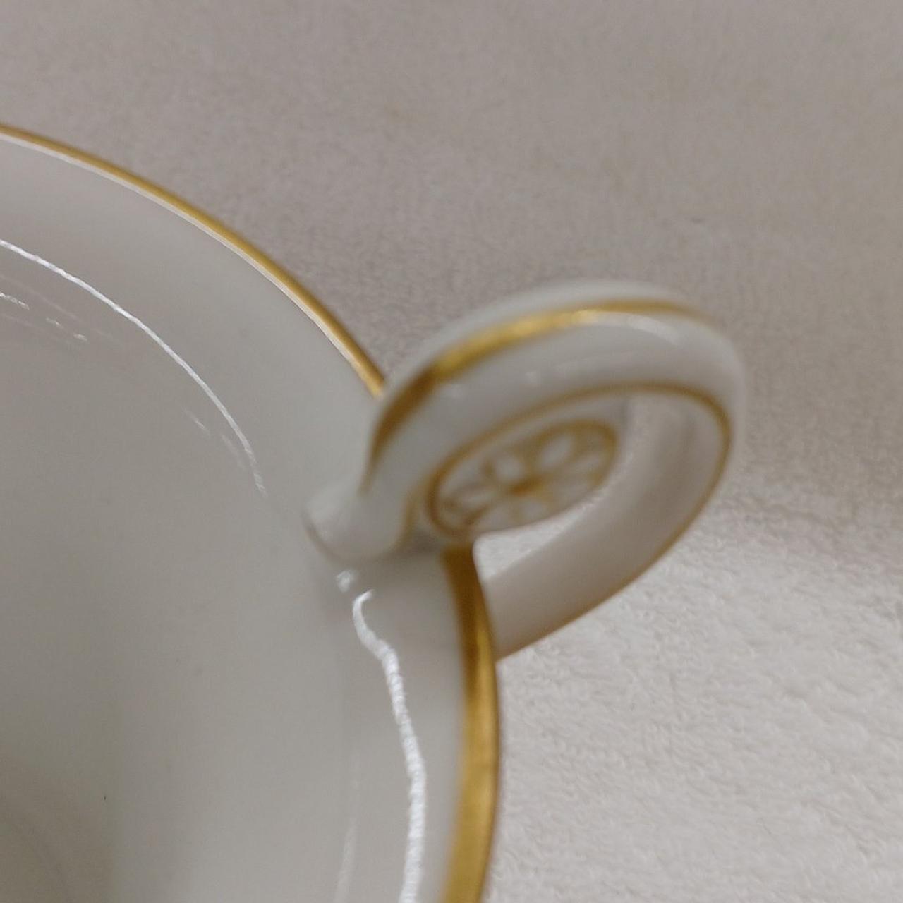 取っ手の付け根にひび割れあります