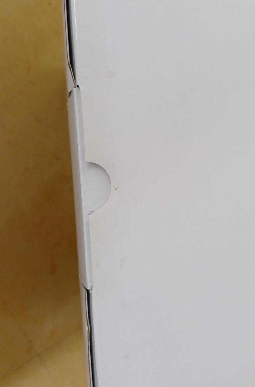 箱に汚れあります