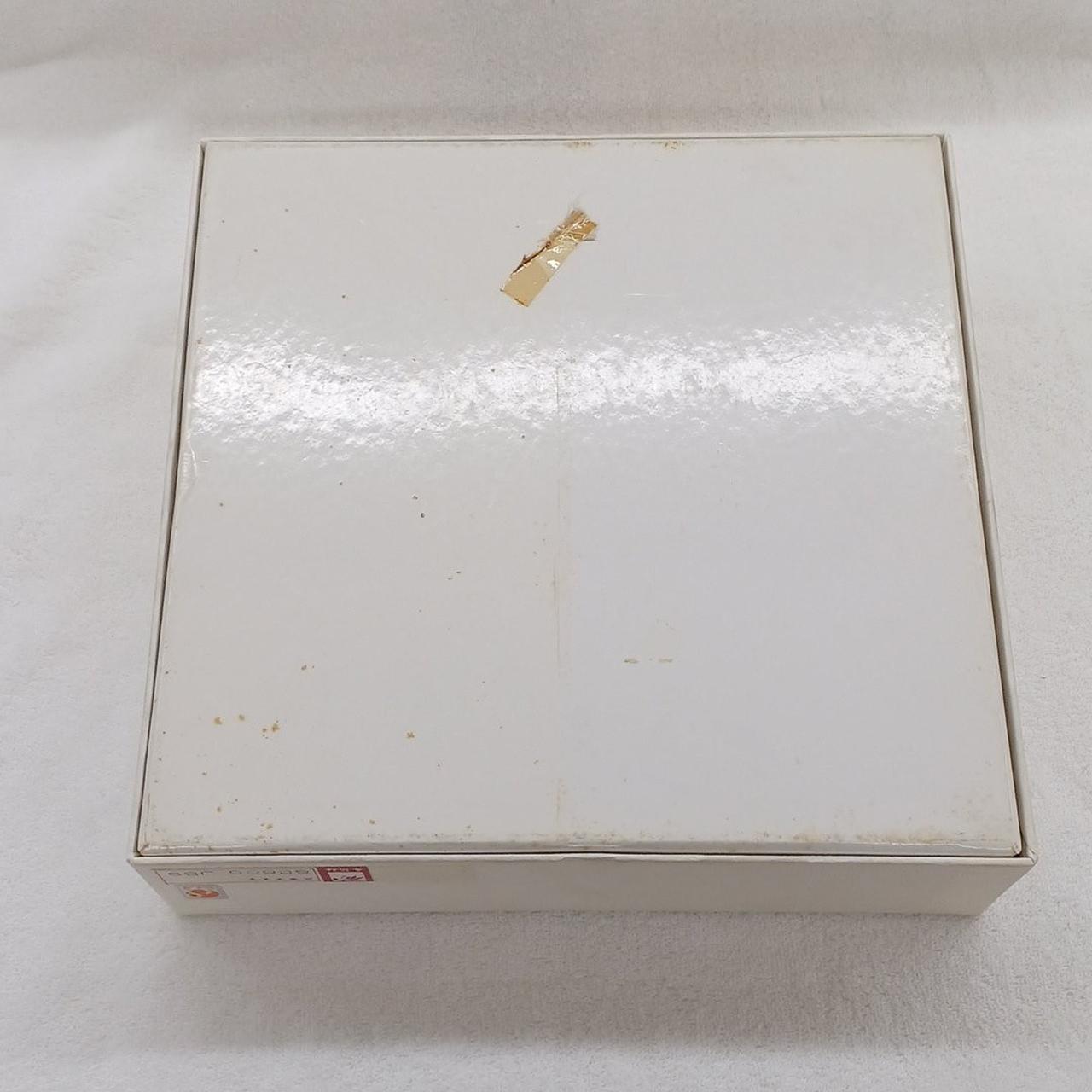 汚れ、テープ跡あります