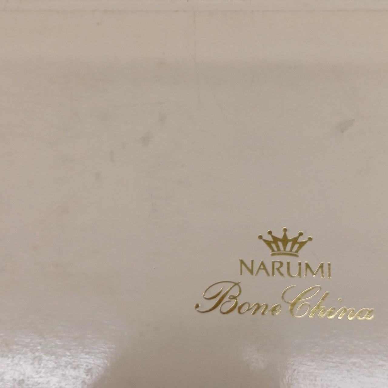 化粧箱に汚れ多数あります