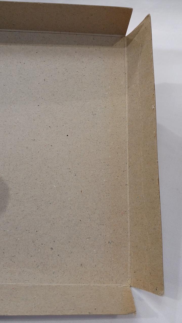 パッケージ内側変色してます