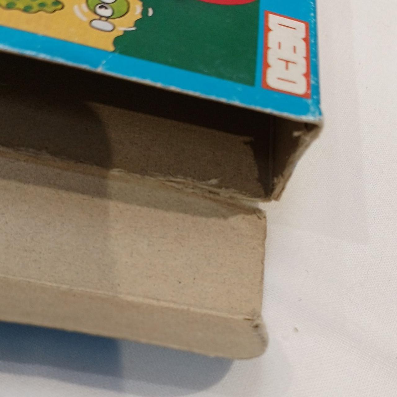 外箱みみ1ヶ所切れてます