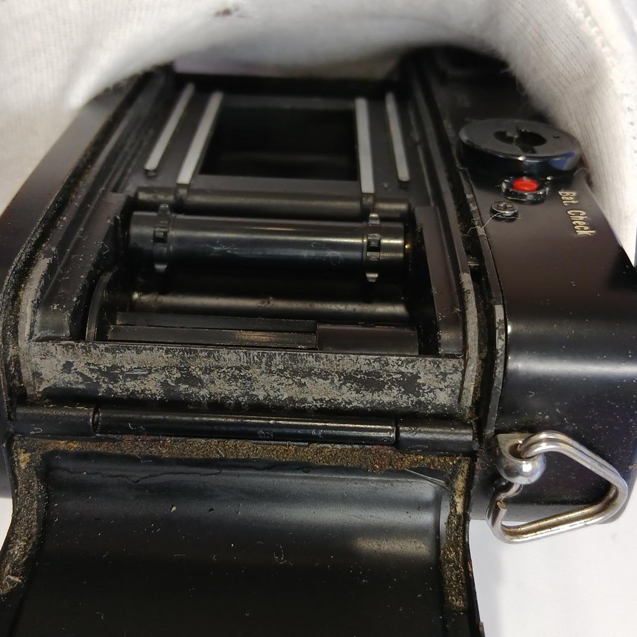 本体内部汚れやカビがあります。
