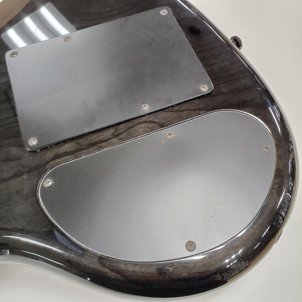 Rosso VEYRON FRD エレキベース　アクティブベース ROSSO|【アクティブ仕様】 ROSSO VEYRON|HARDOFFオフモール（オフモ