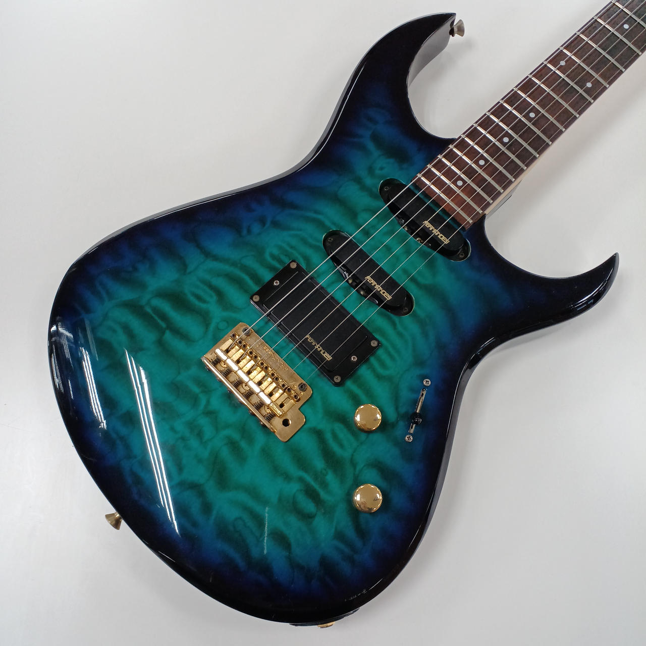 FERNANDES FGZ-420 グリーンバースト プレーントップ 【公式通販】