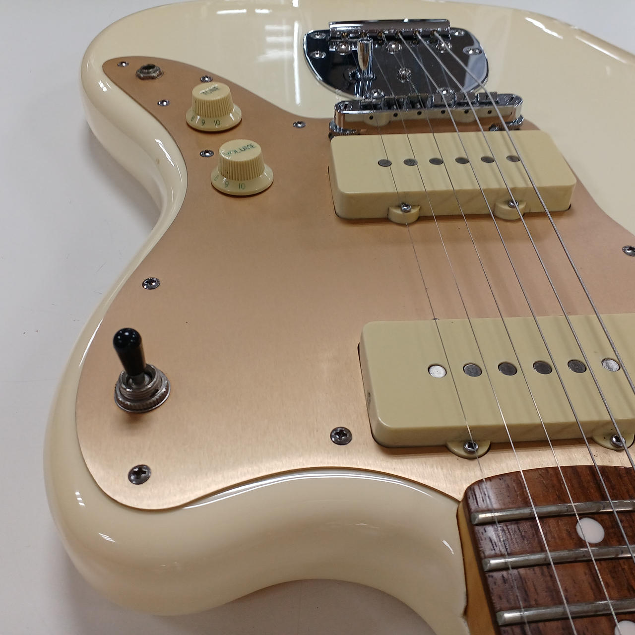 SQUIER|SQUIER J MASCIS JAZZMASTER|【ハードオフ公式通販】オフモール