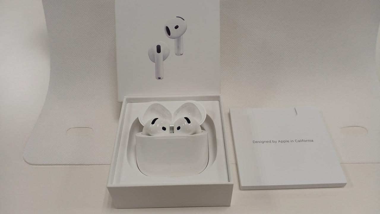 初*者様 再出品AirPods4ANC搭載ホワイト 本体 アップルコンピュータジャパン(APPLE)|AIRPODS 4|【ハードオフ公式通販
