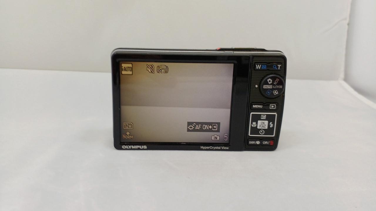 液晶左側やや暗いです