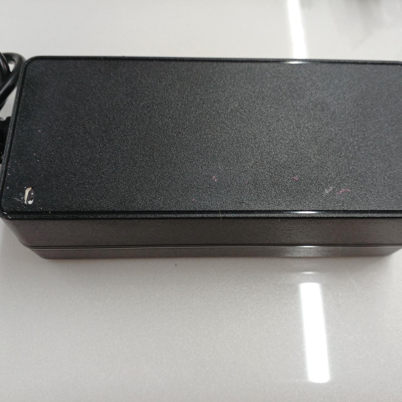 インクのようなものが付いています