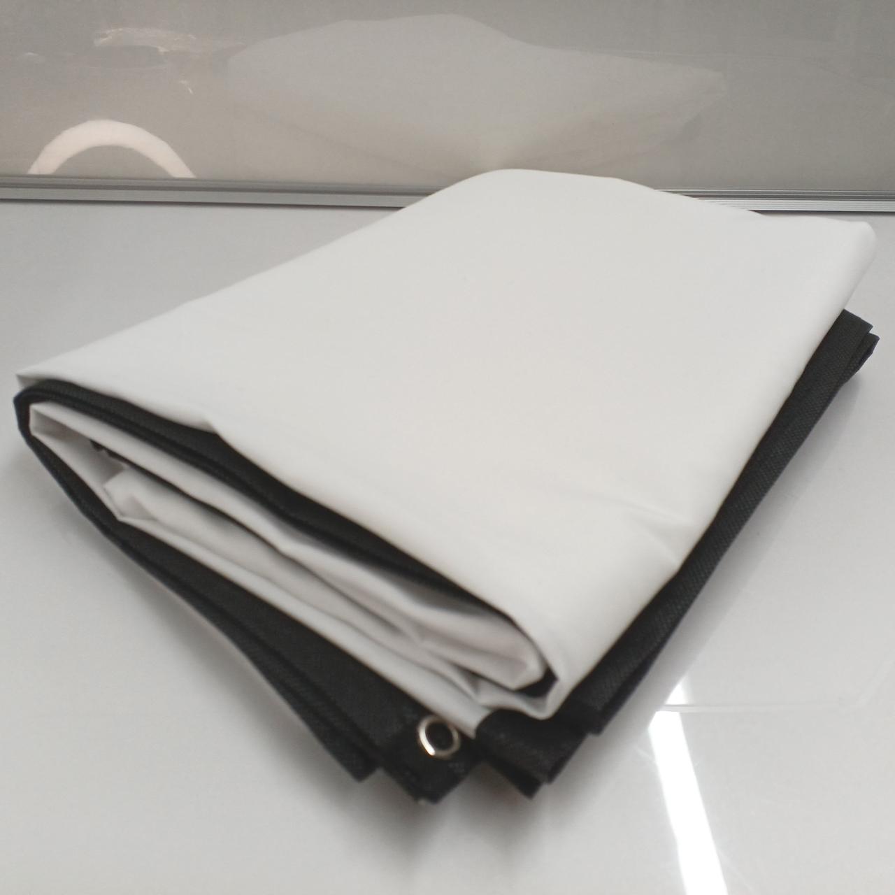 畳めるスクリーン