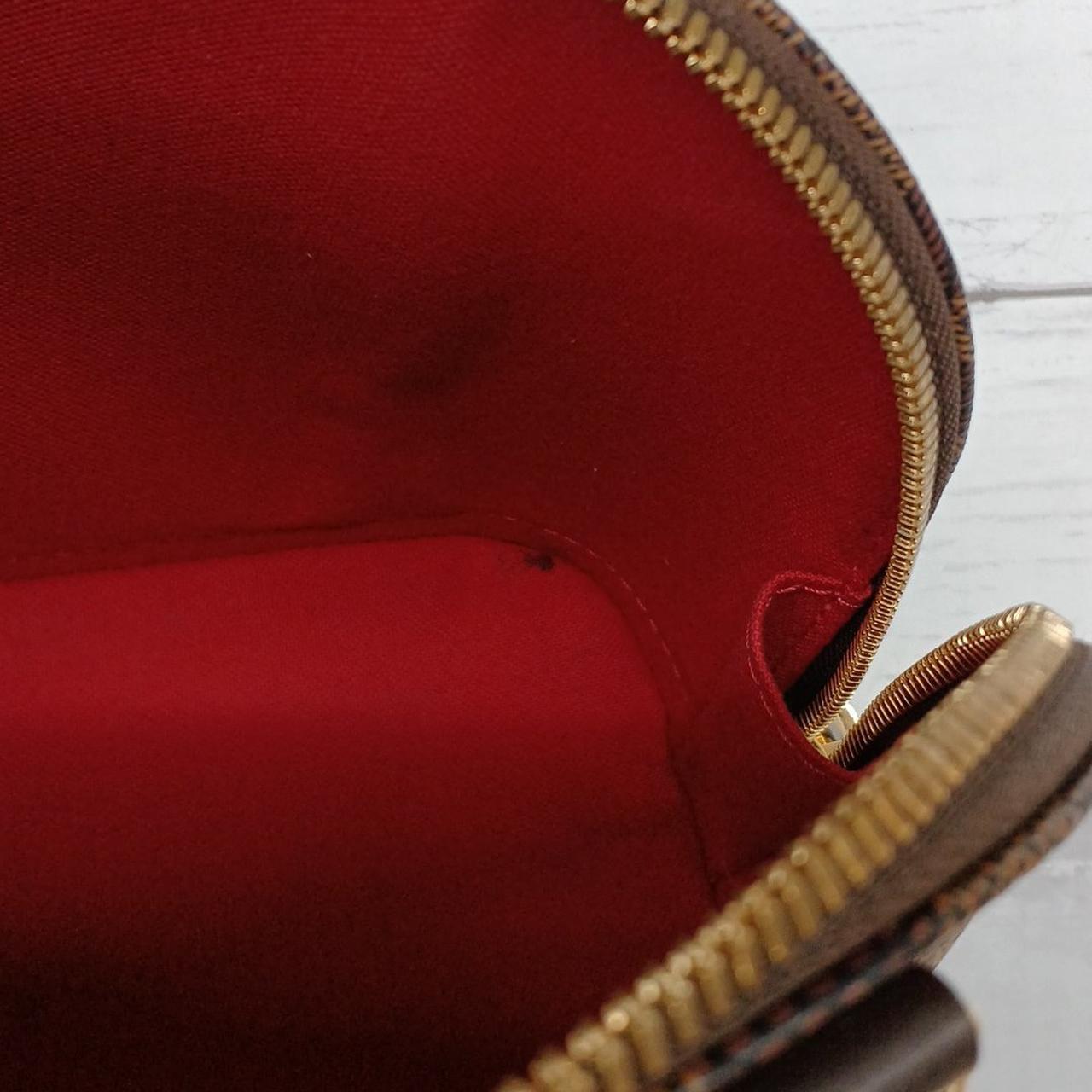 内底ペン跡あり