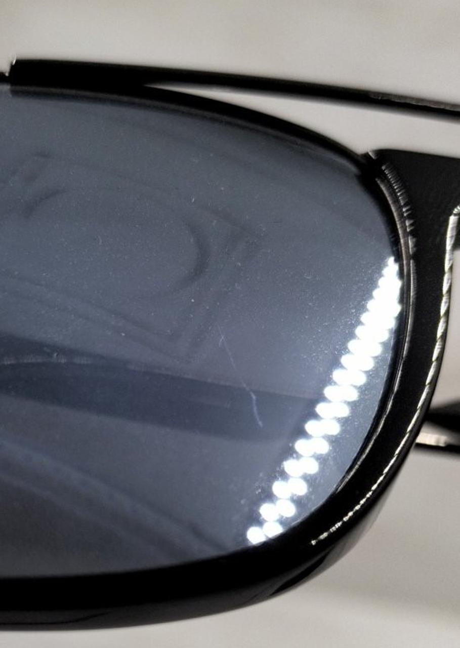 レンズに傷あり