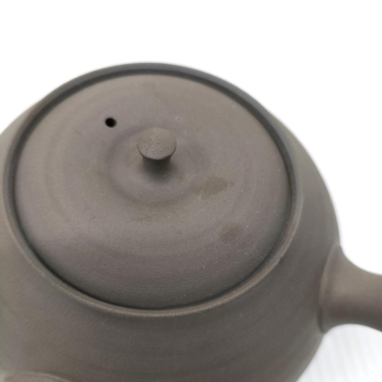 経年によるシミあり