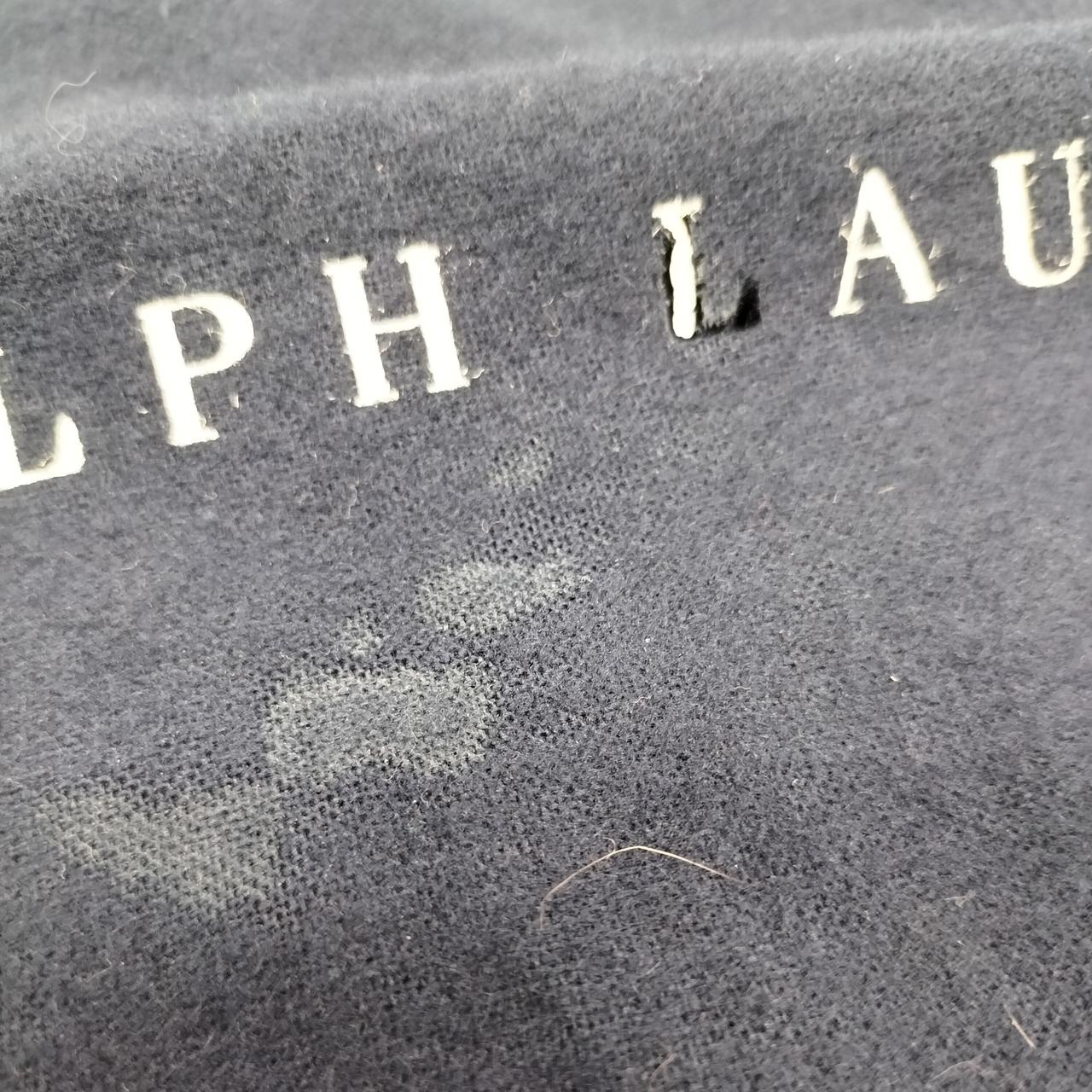 汚れ　破れあり