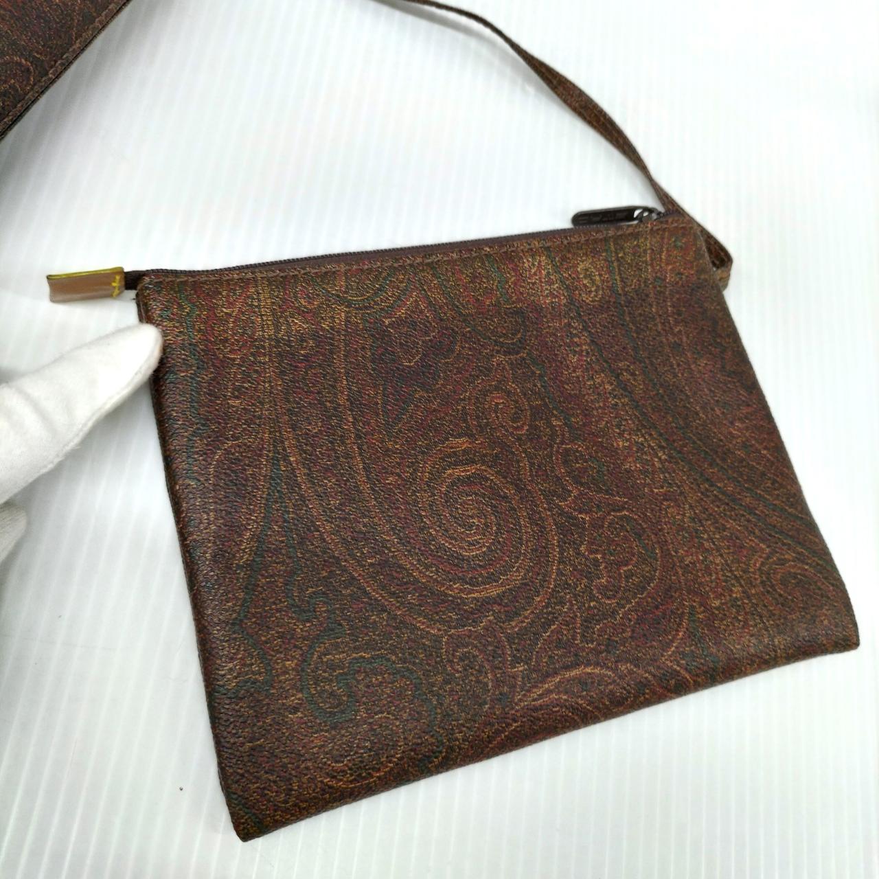 付属のポーチ　色ヤケあり