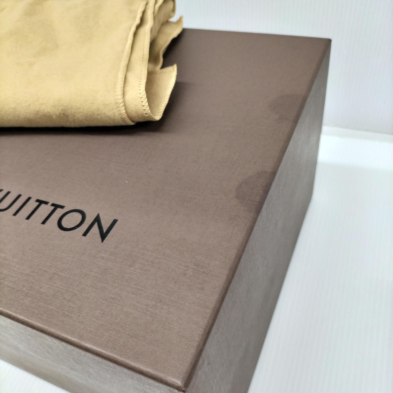 保護袋　箱（シミあり）