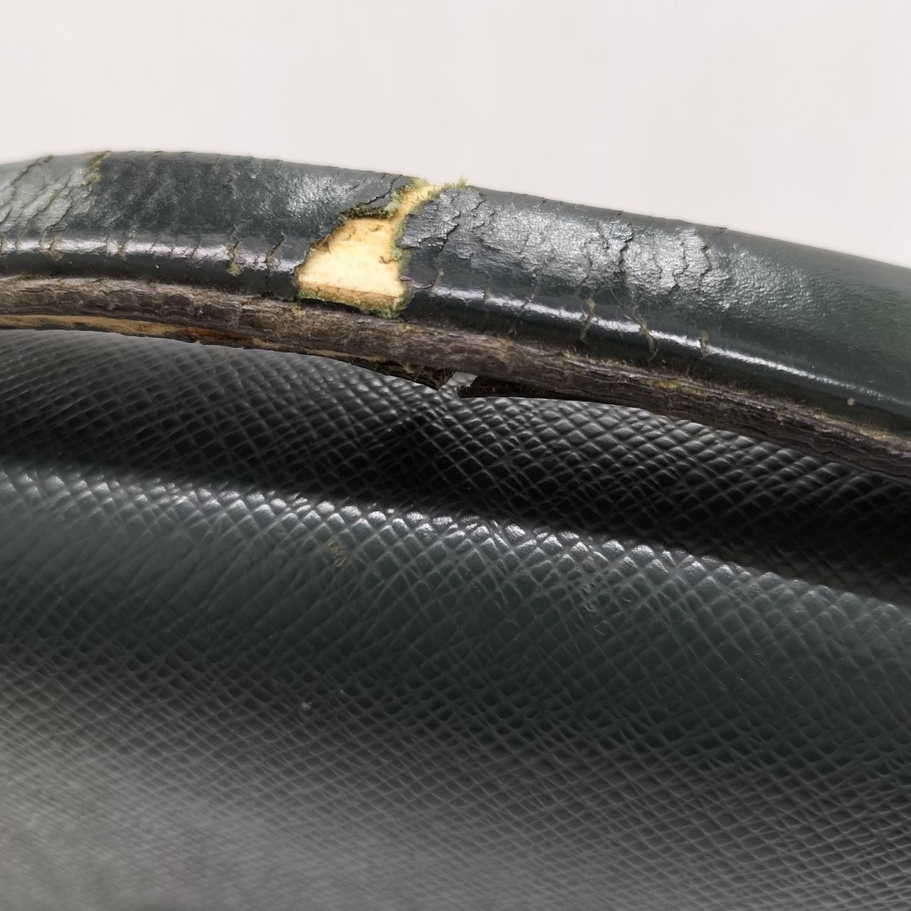 ハンドル部分ダメージあり