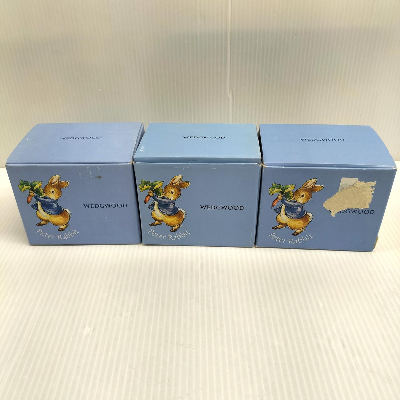 箱イタミ、汚れ、テープ跡等あり