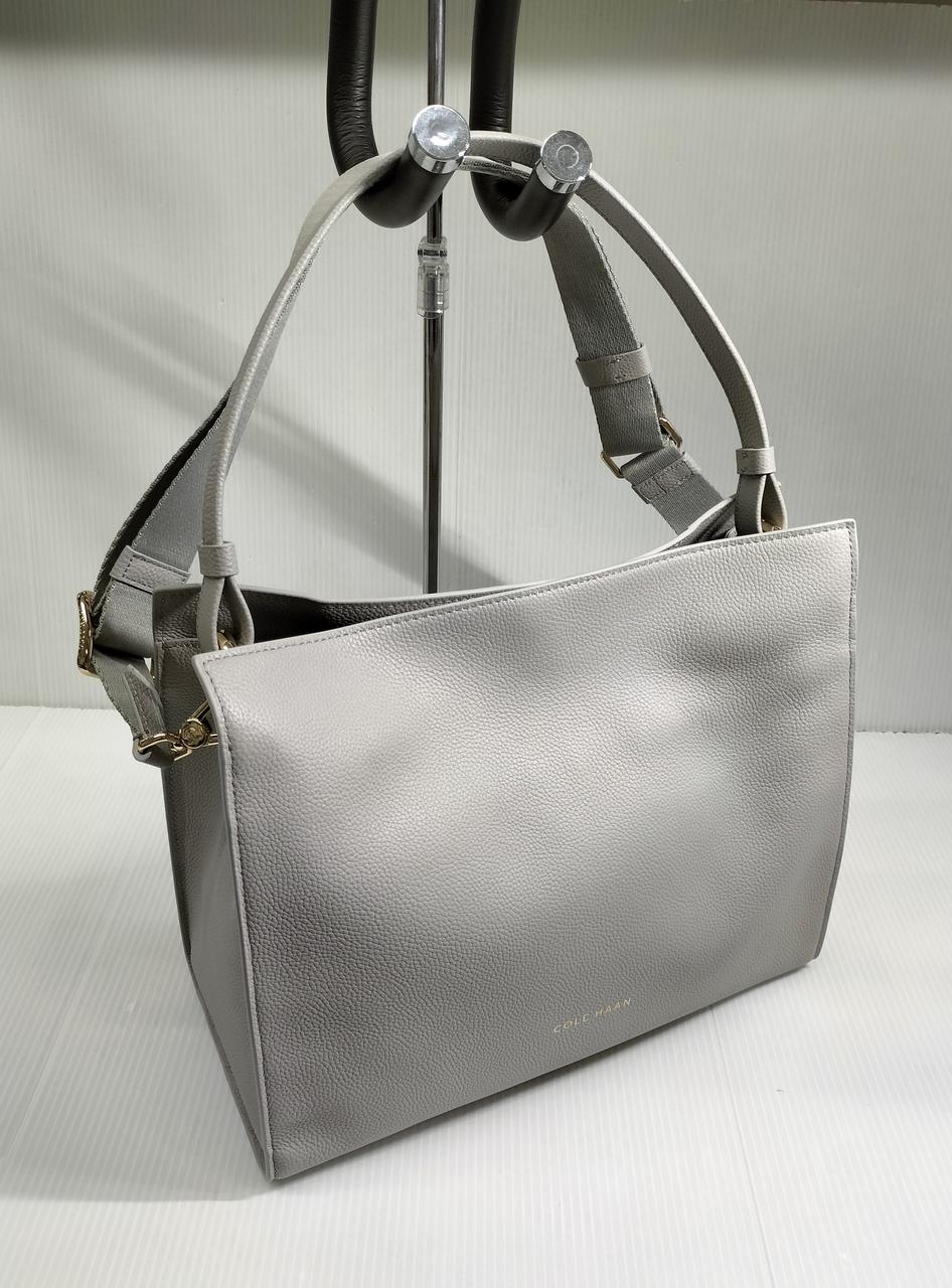 スタンドは付属しません