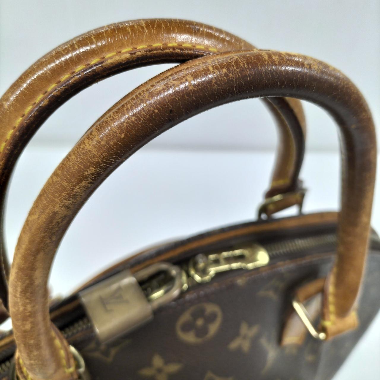 カギ欠品の為カデナ外れません