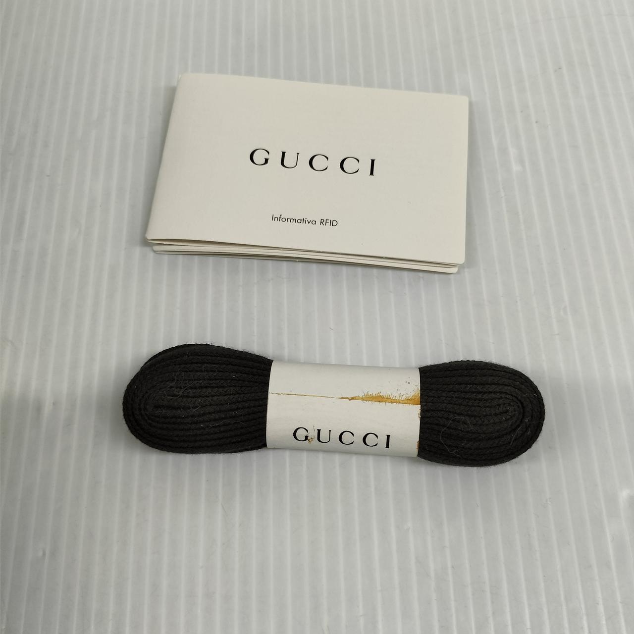 替えの靴紐あり