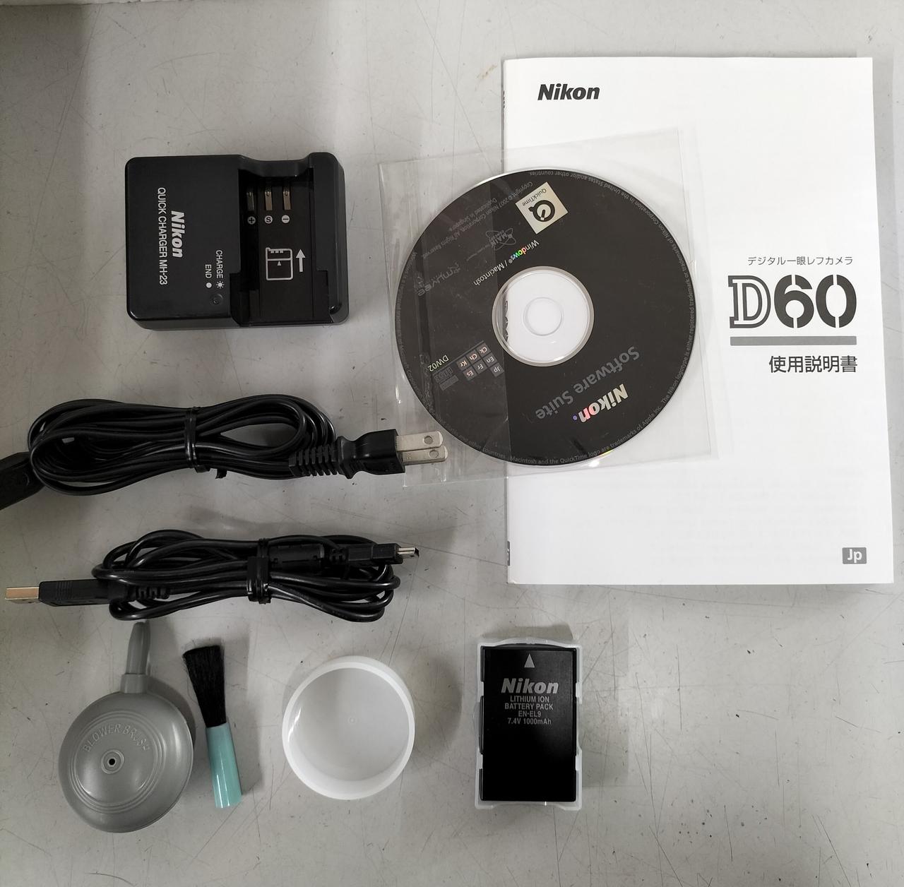 付属品は写ってるもので全てです