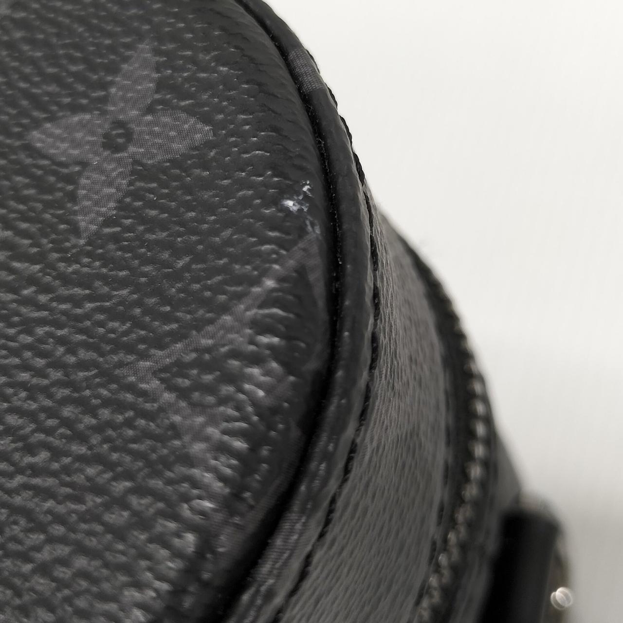 白い汚れ？のようなものがあります