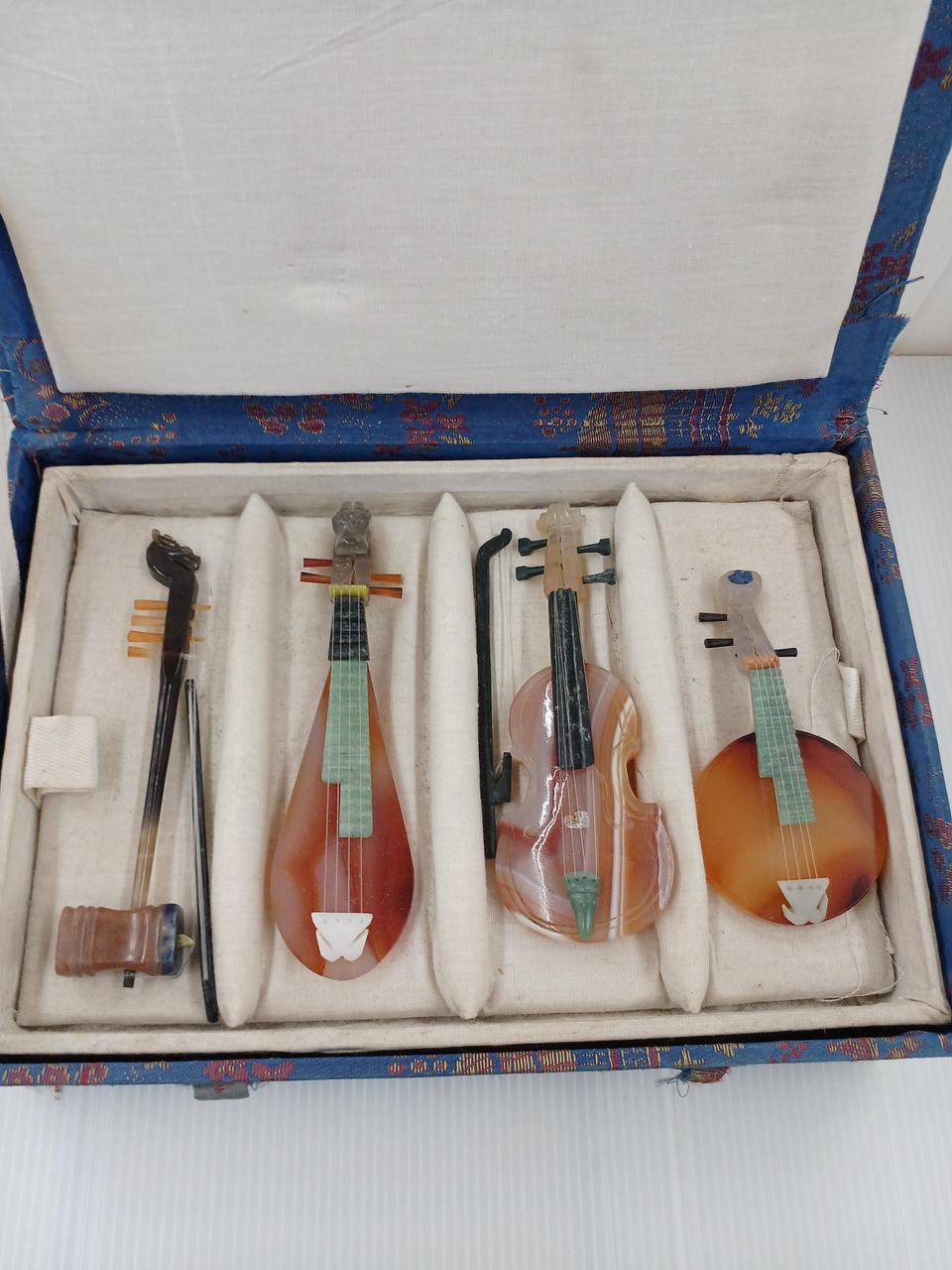 中国美術 玉 帯駒(ZE431) 中国美術 玉 帯駒(ZE431) - メルカリ