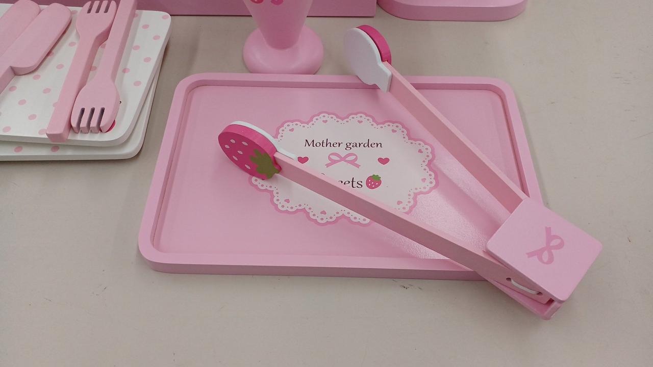 【新品未使用】マザーガーデン 野いちごのおままごと　パーティーセット マザーガーデン 野いちごままごと ポット＆紅茶セット 木の