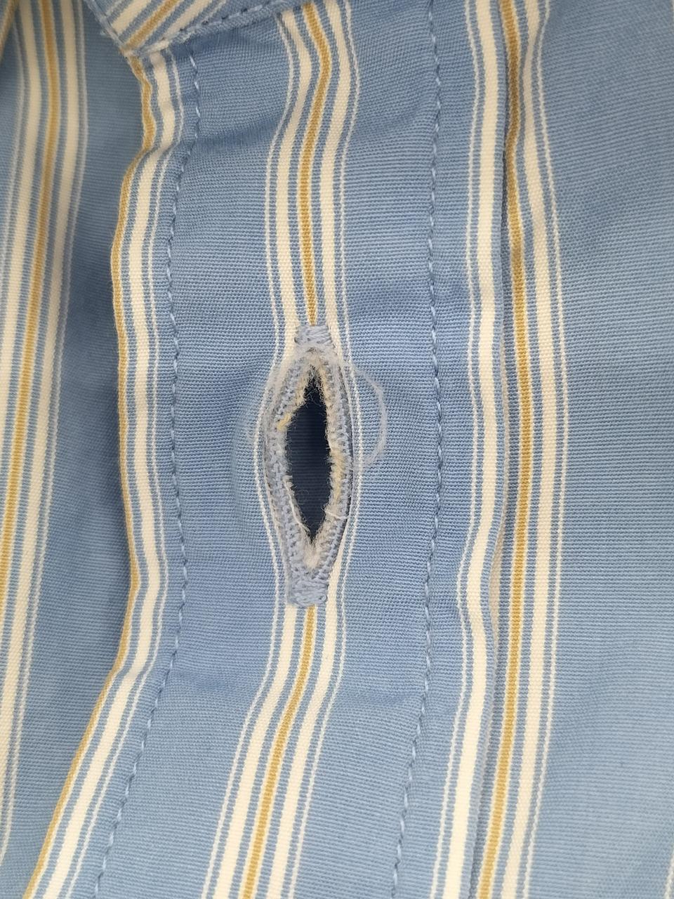 糸が出ています