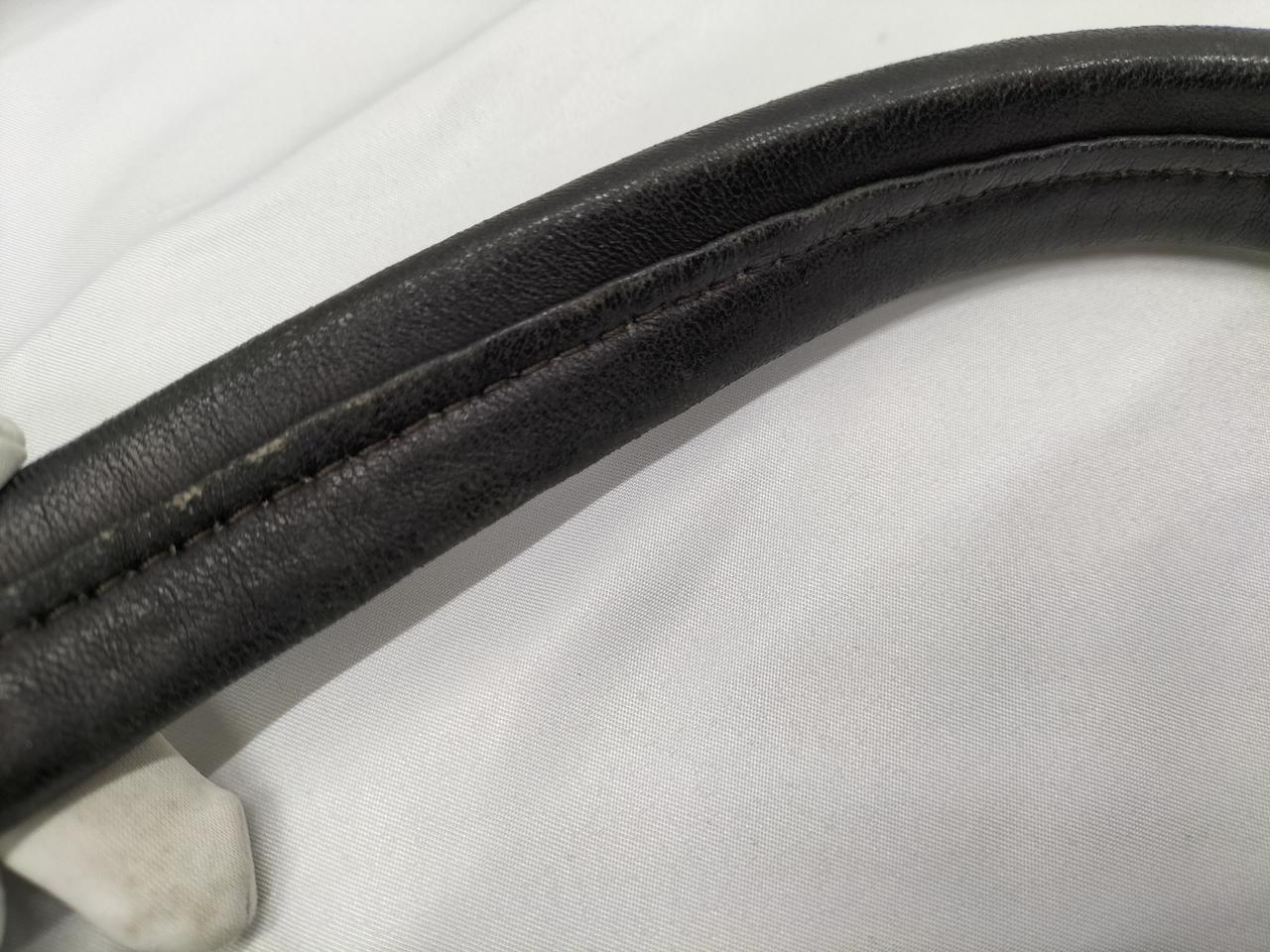 取っ手に擦れと若干の色褪せあり