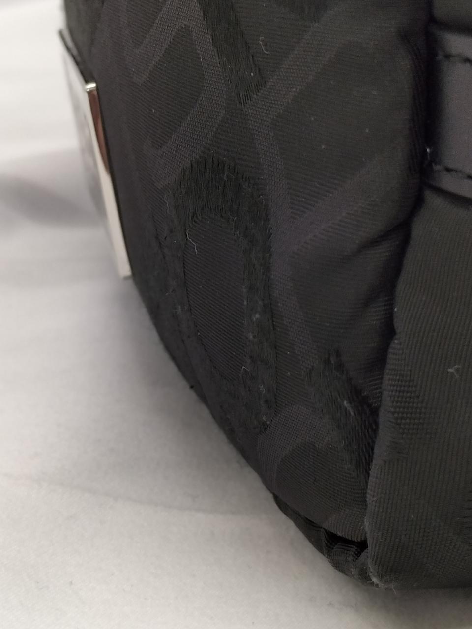 毛羽立っています。