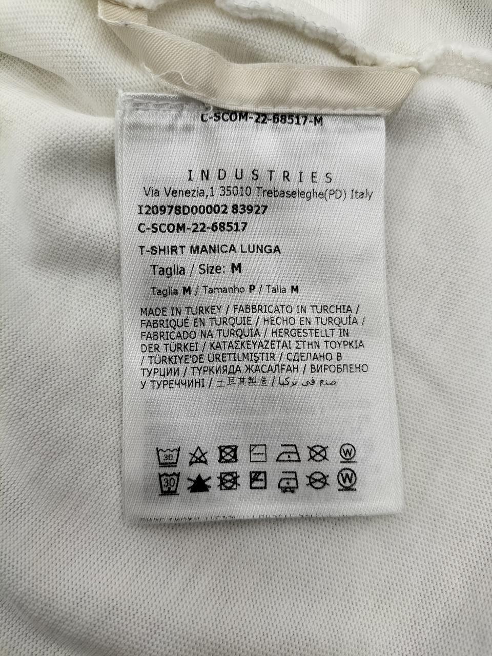 ほつれています。