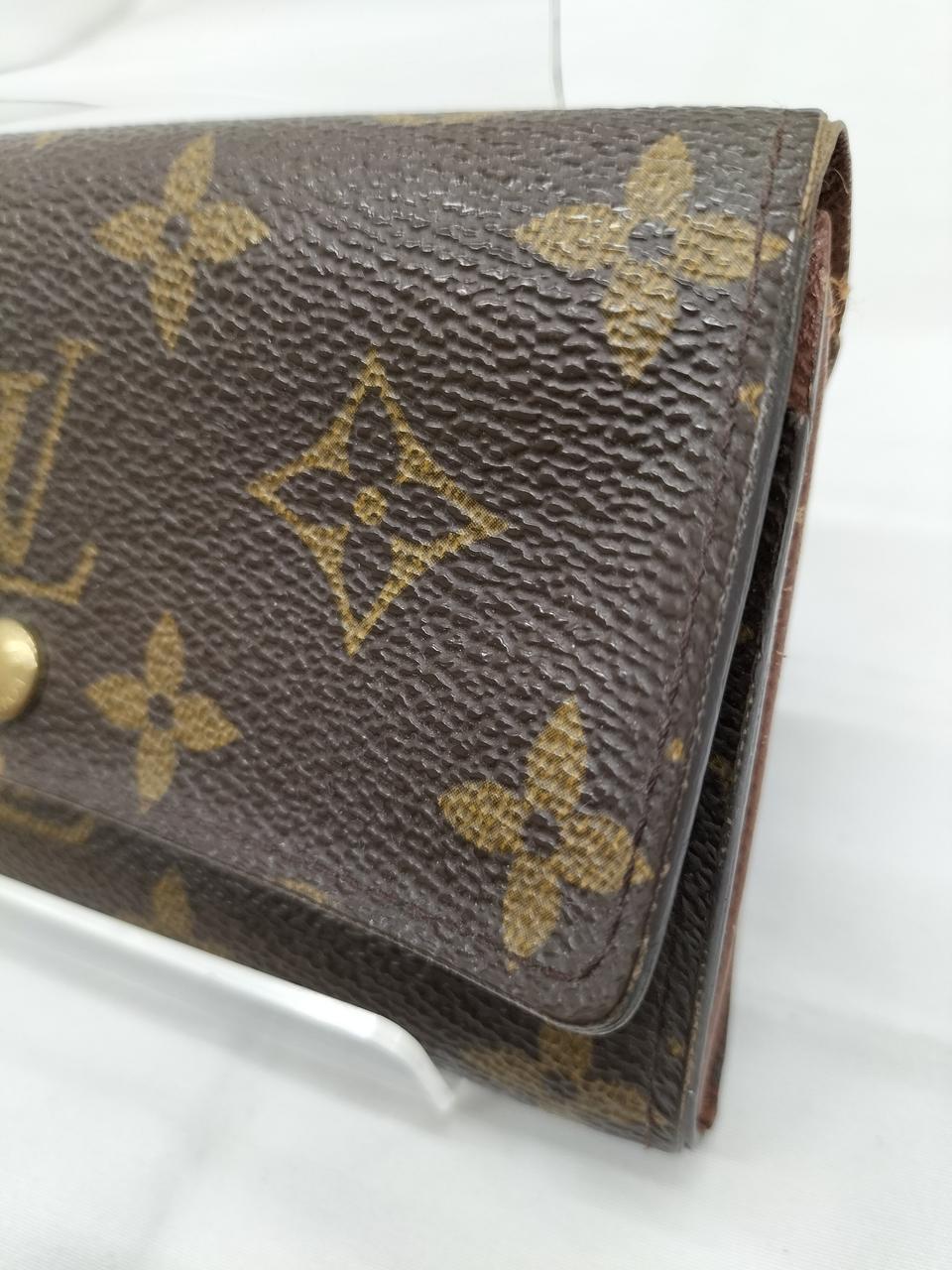 形が崩れています。