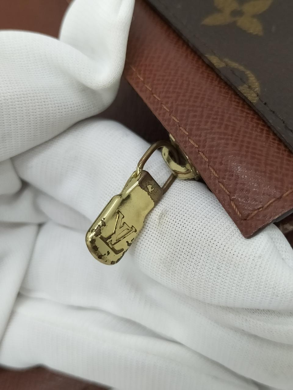 金具の塗装剥げあり