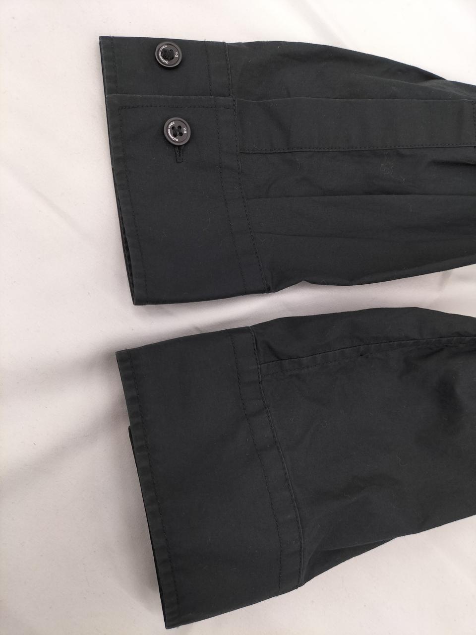 袖に白いシミあります