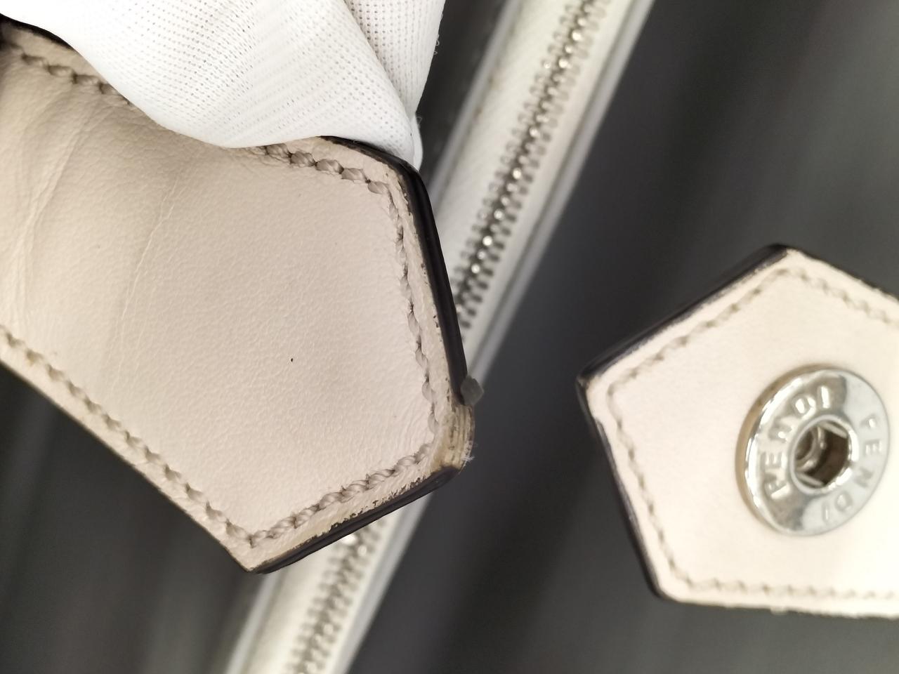 コバ剥がれています