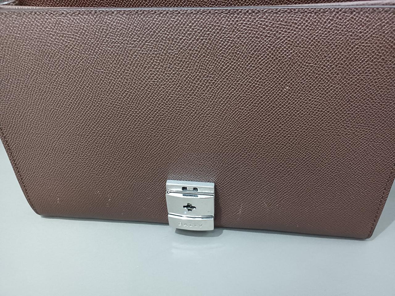 擦れが多いです。