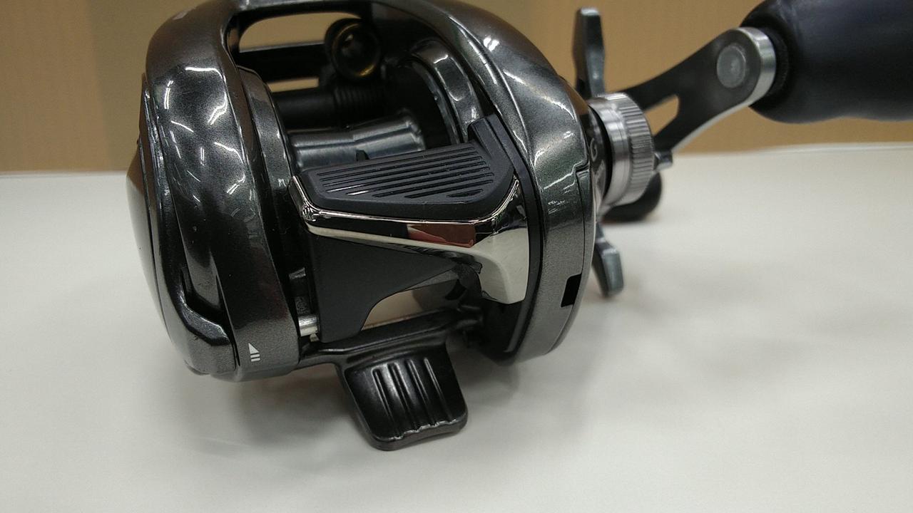 Shimano HG nium リール SHIMANO - 20メタニウムHG シマノ '20 メタニウムHG・左ハンドル