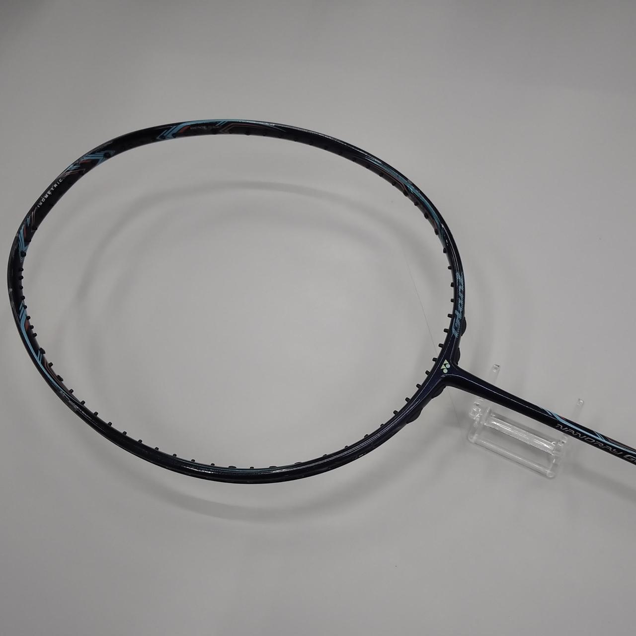 ジャンク品　YONEXバドミントンラケット 楽天市場】ヨネックス バドミントンラケット アストロクス77プロ