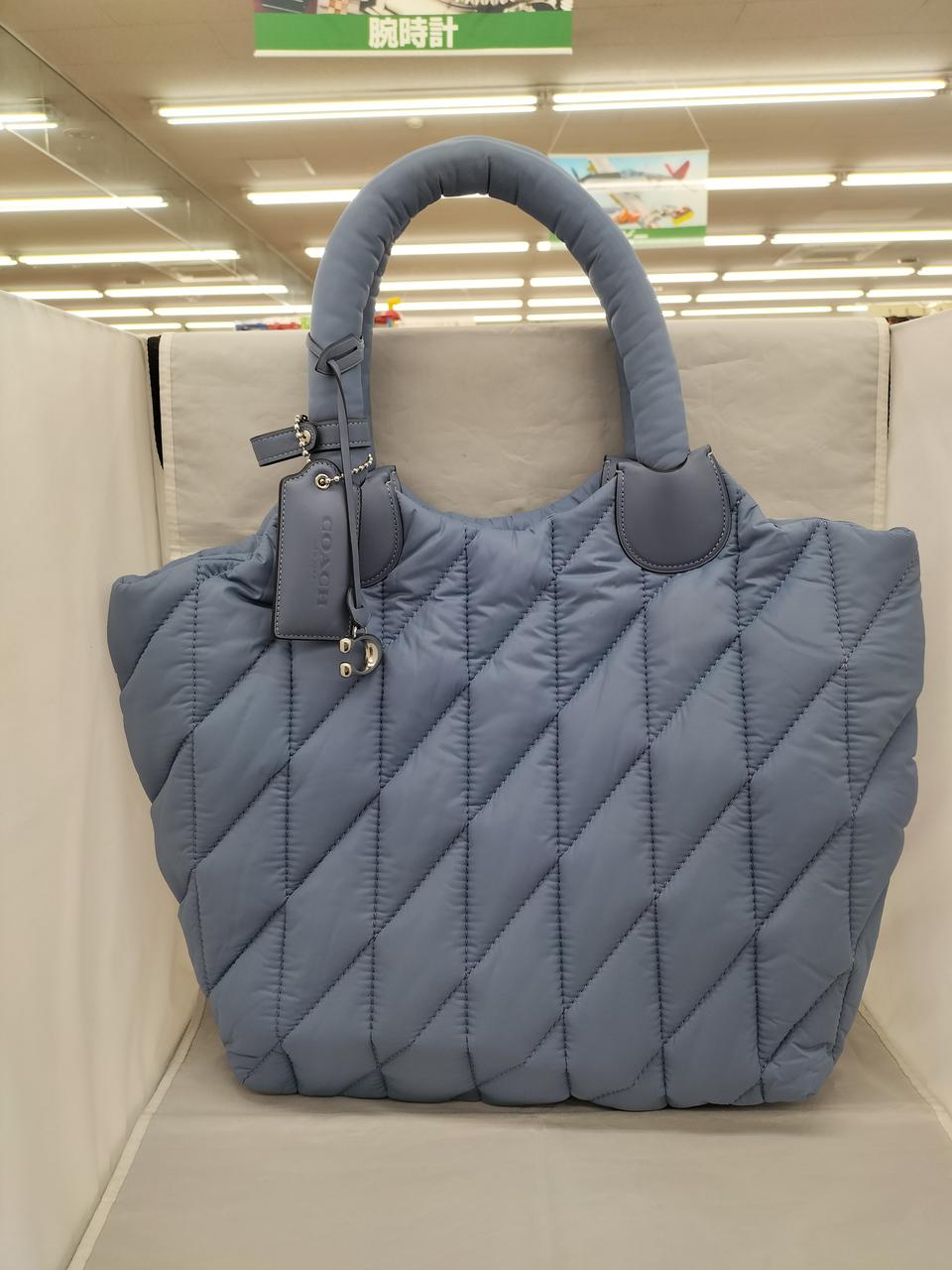 トートバッグです。殆ど使用感少なめです