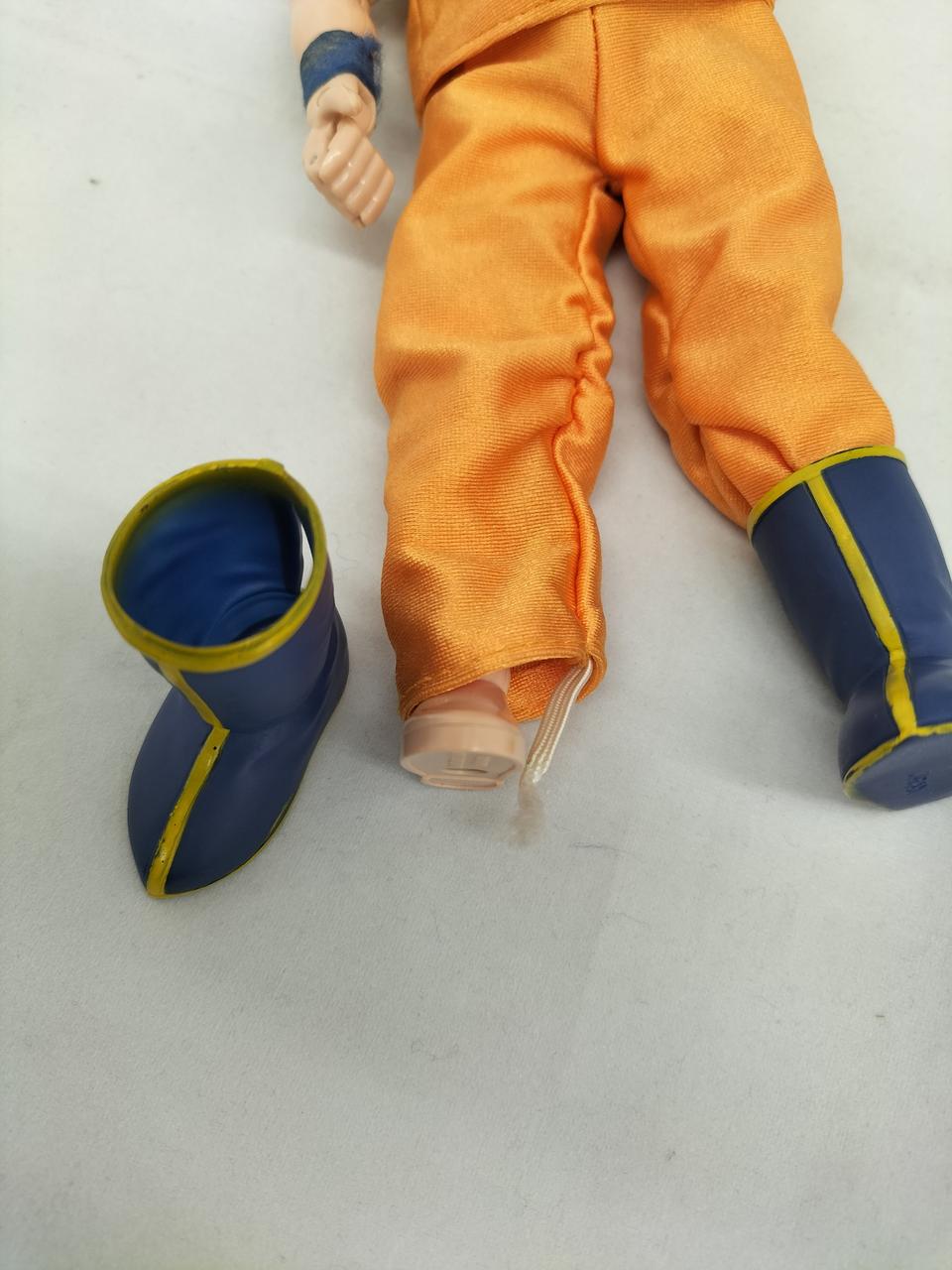 裾のゴム取れてます