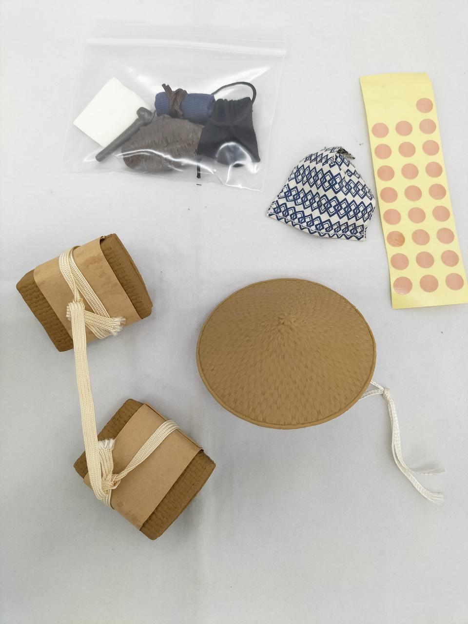 残念ながら付属品はこちらしか残ってません