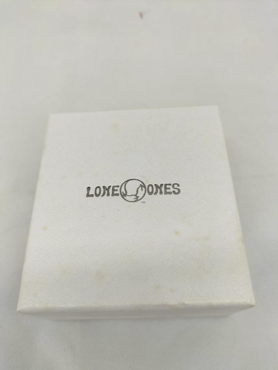 箱は全体的にシミ汚れあります