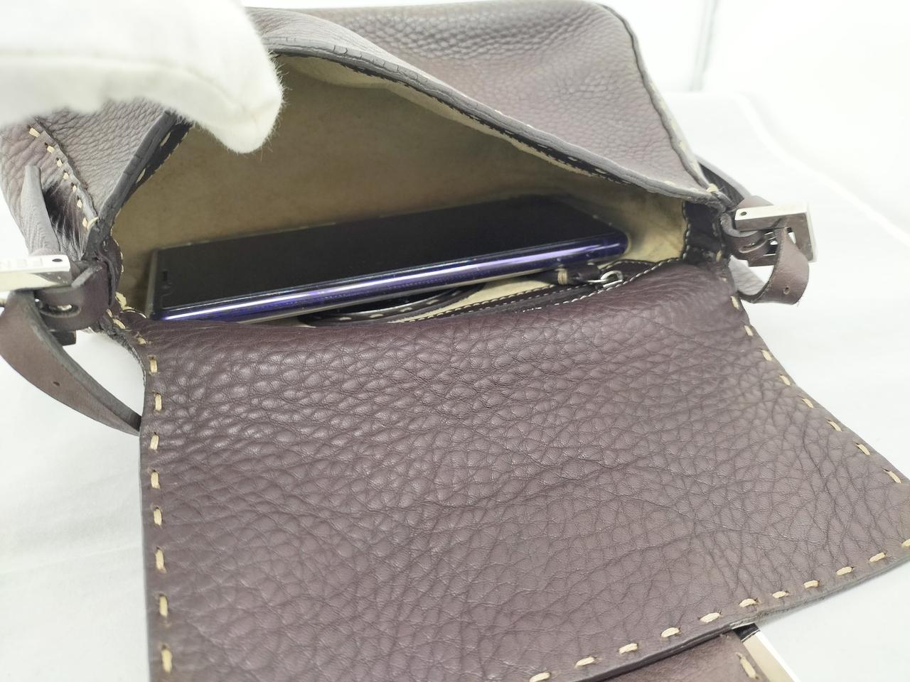 スマホ入りました。