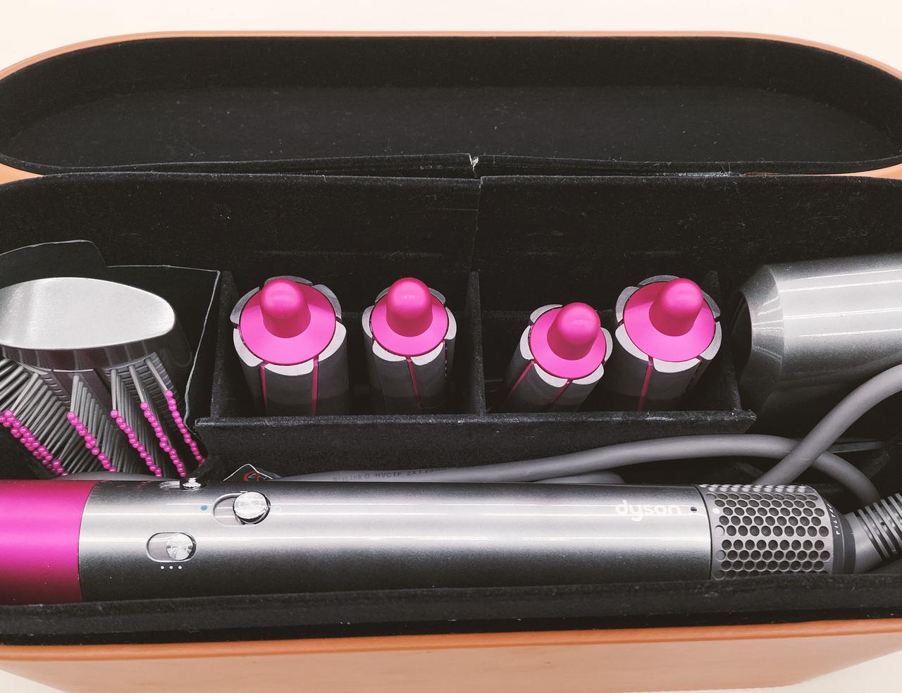 未使用品ではないので多少のキズあります。