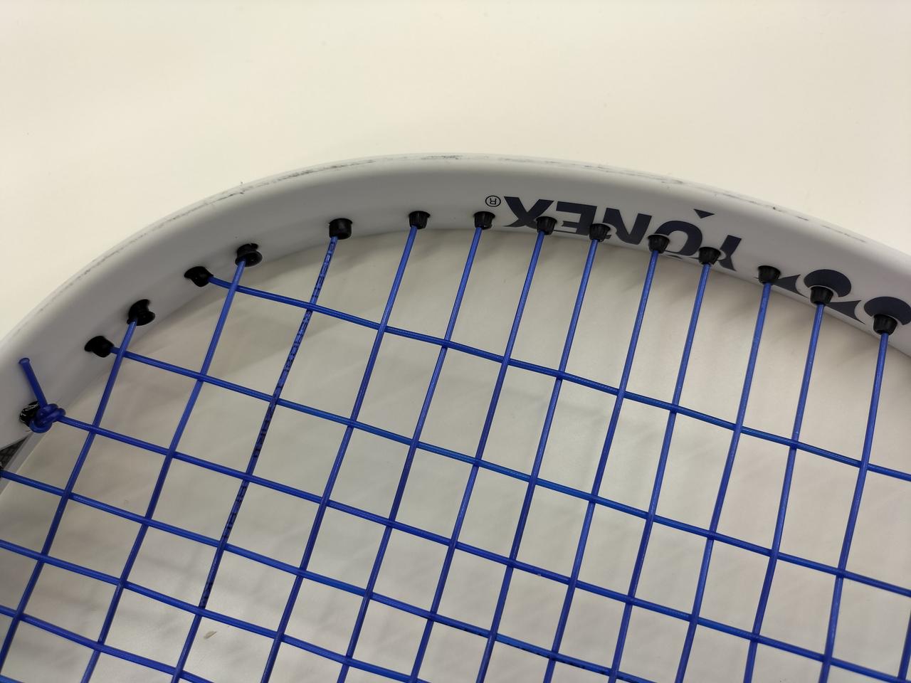 ラケットフレーム部分キズあり