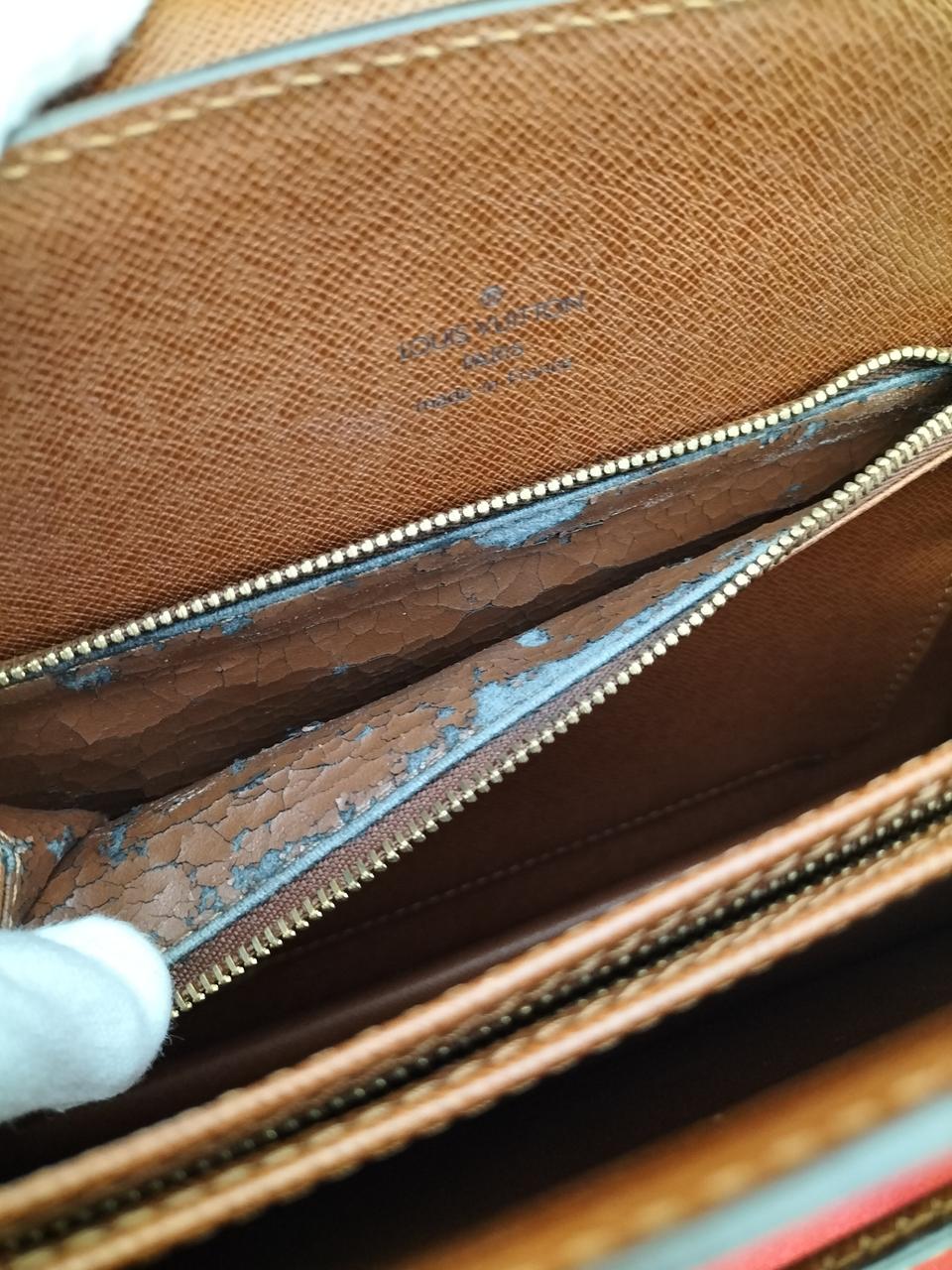 ポケットの中、劣化が酷いです。